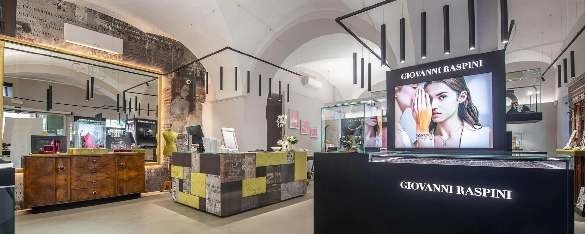 Karizmaluce shop