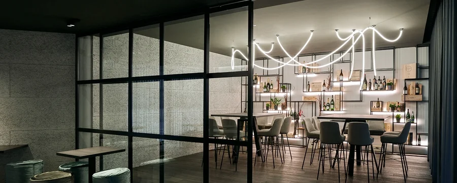 Restaurant the raum bozen restaurant lighting xal 4